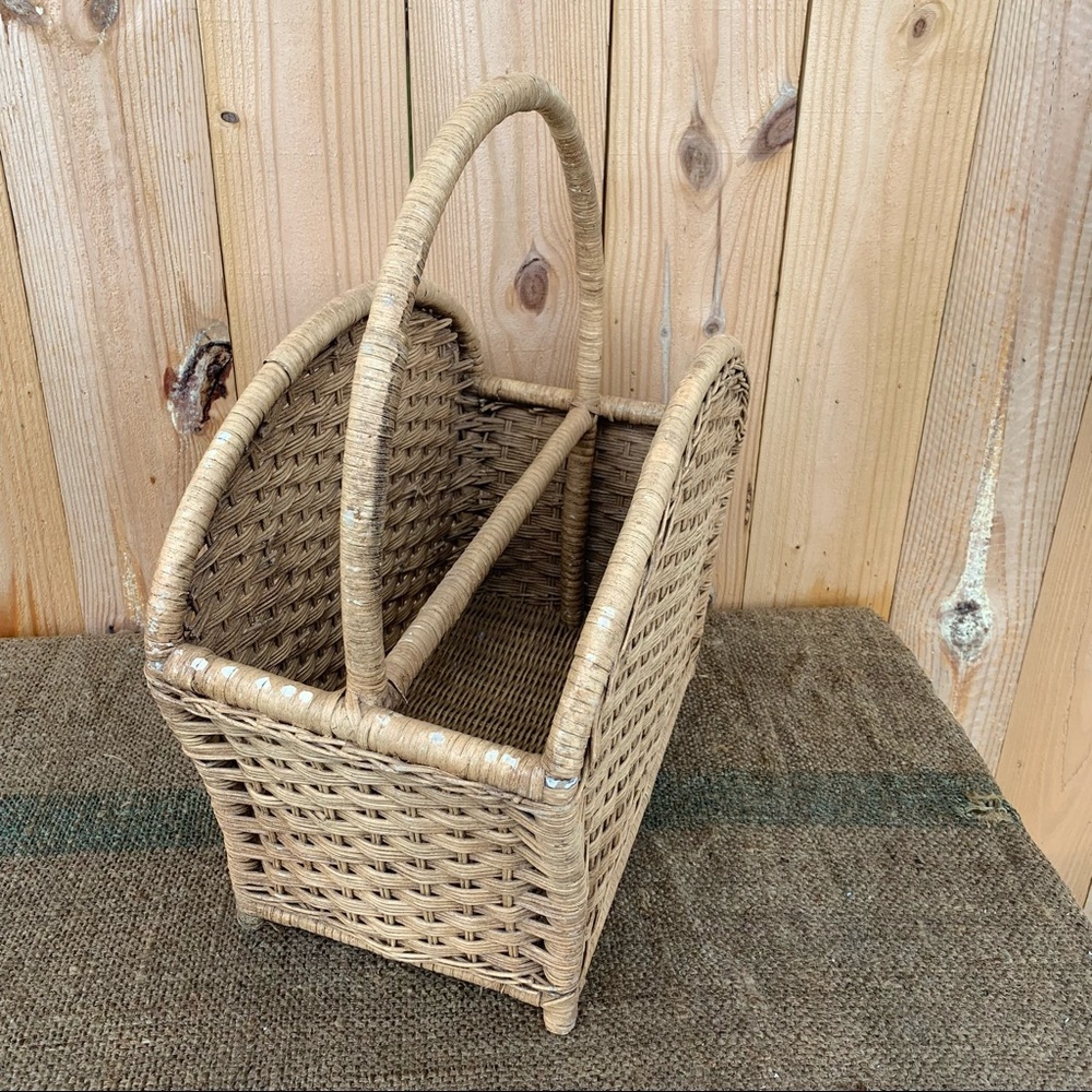 Vintage Rattan Wicker Magazine Rack Basket - Picture 4 of 7